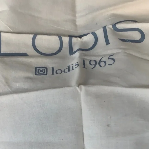 NWT LODIS Lamba Leather Laurel Shoulder Tote Bag w/ Dust Cover - Picture 9 of 9